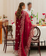 Mahnur MC – 03 – 3 Piece Luxury Lawn Embroidered Suit